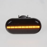 Boční LED blinkry s funkcí dynamického běhu kouřové Renault Twingo I -- rok výroby 03/1993-2007 Boční LED blinkry s funkcí dynamického běhu kouřové Renault Twingo I -- rok výroby 03/1993-2007