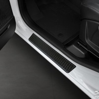 ALU kryty prahů matné černé Renault Express 4dv. -- od roku výroby 2021- ALU kryty prahů matné černé Renault Express 4dv. -- od roku výroby 2021-
