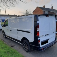Oneway lemy blatn�k� Renault Trafic 2014- / Opel Vivaro 2014-2018 (Dlouh� rozvor) - leskl� �ern�